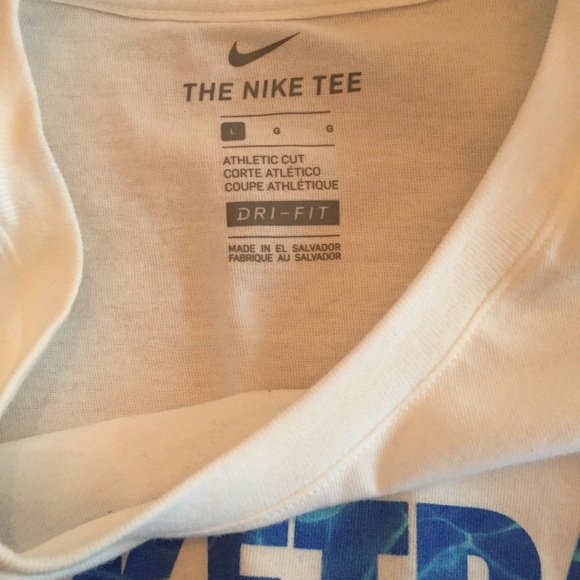 ❌SOLD❌ Nike Men’s Dry Graphic T-Shirt - Picture 5 of 6